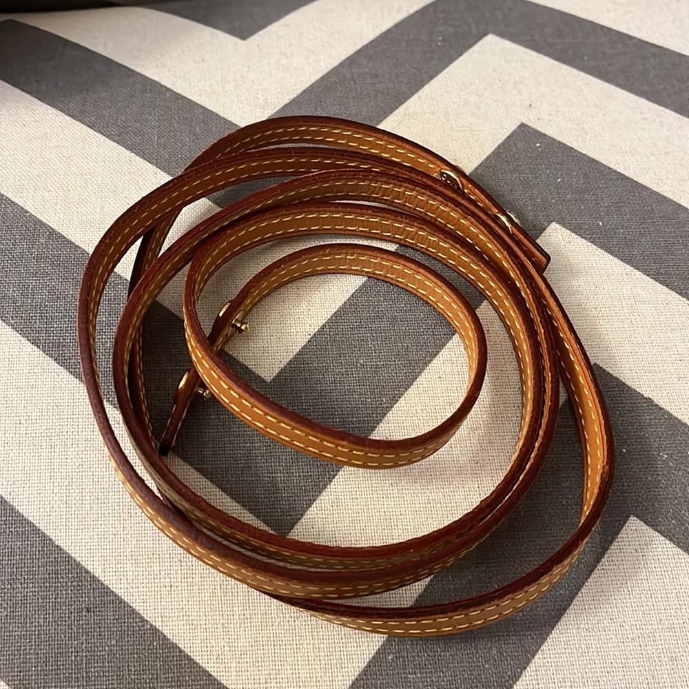 Auth Louis Vuitton Monogram Pochette Twin PM - Picture 10 of 11